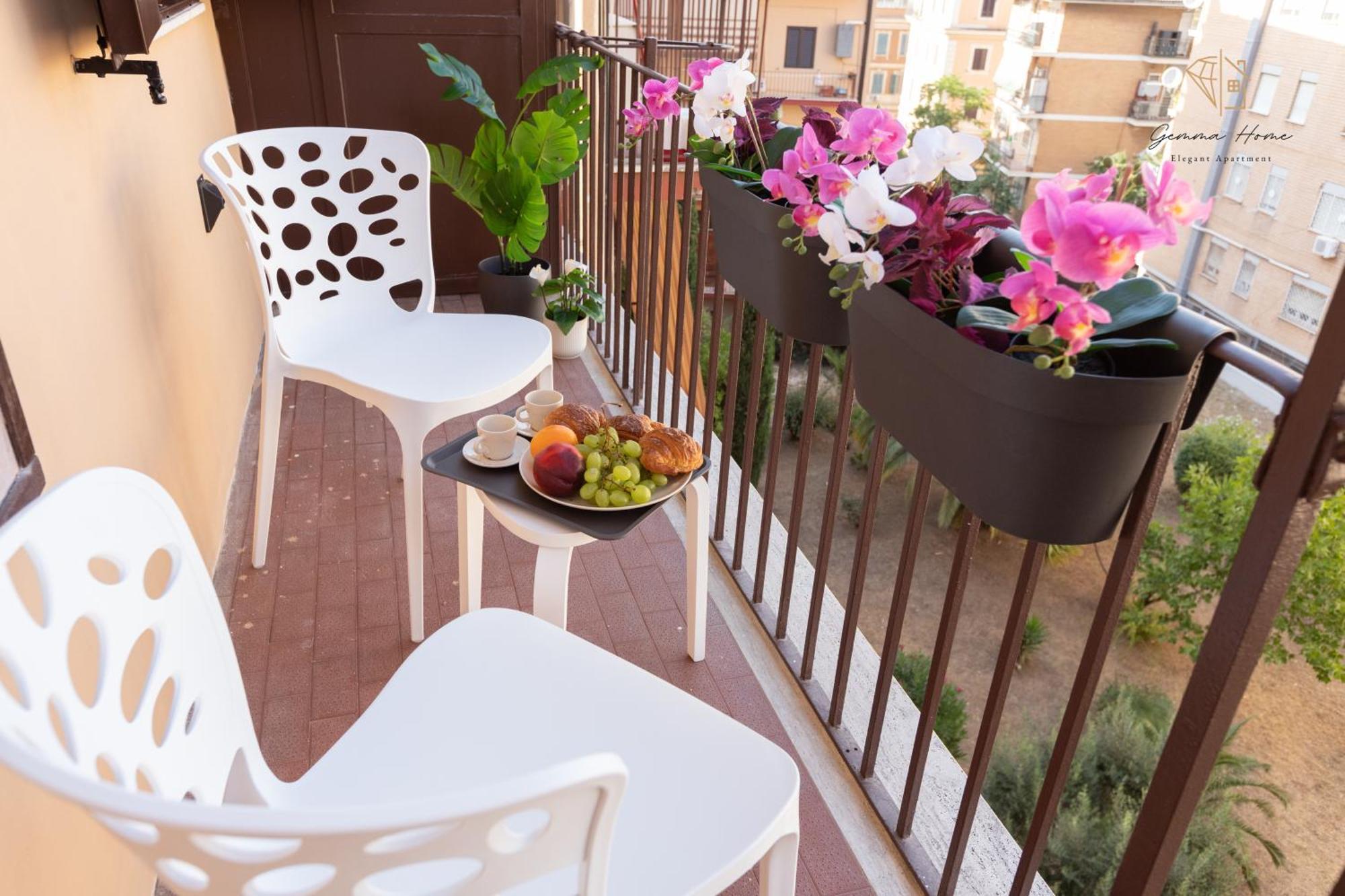 Gemma House - 100mt To Metro Station, 2 En-suite Bathrooms Apartment *