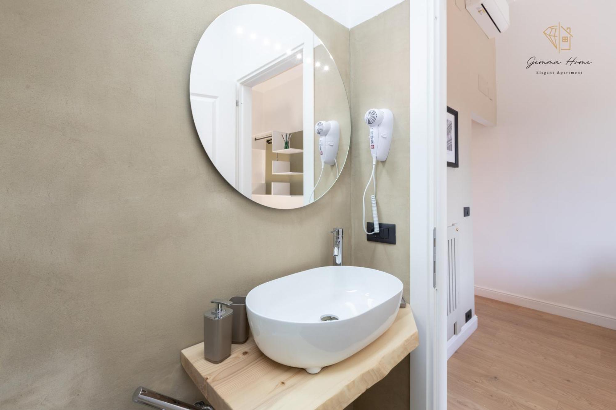 Gemma House - 100mt To Metro Station, 2 En-suite Bathrooms * Rom