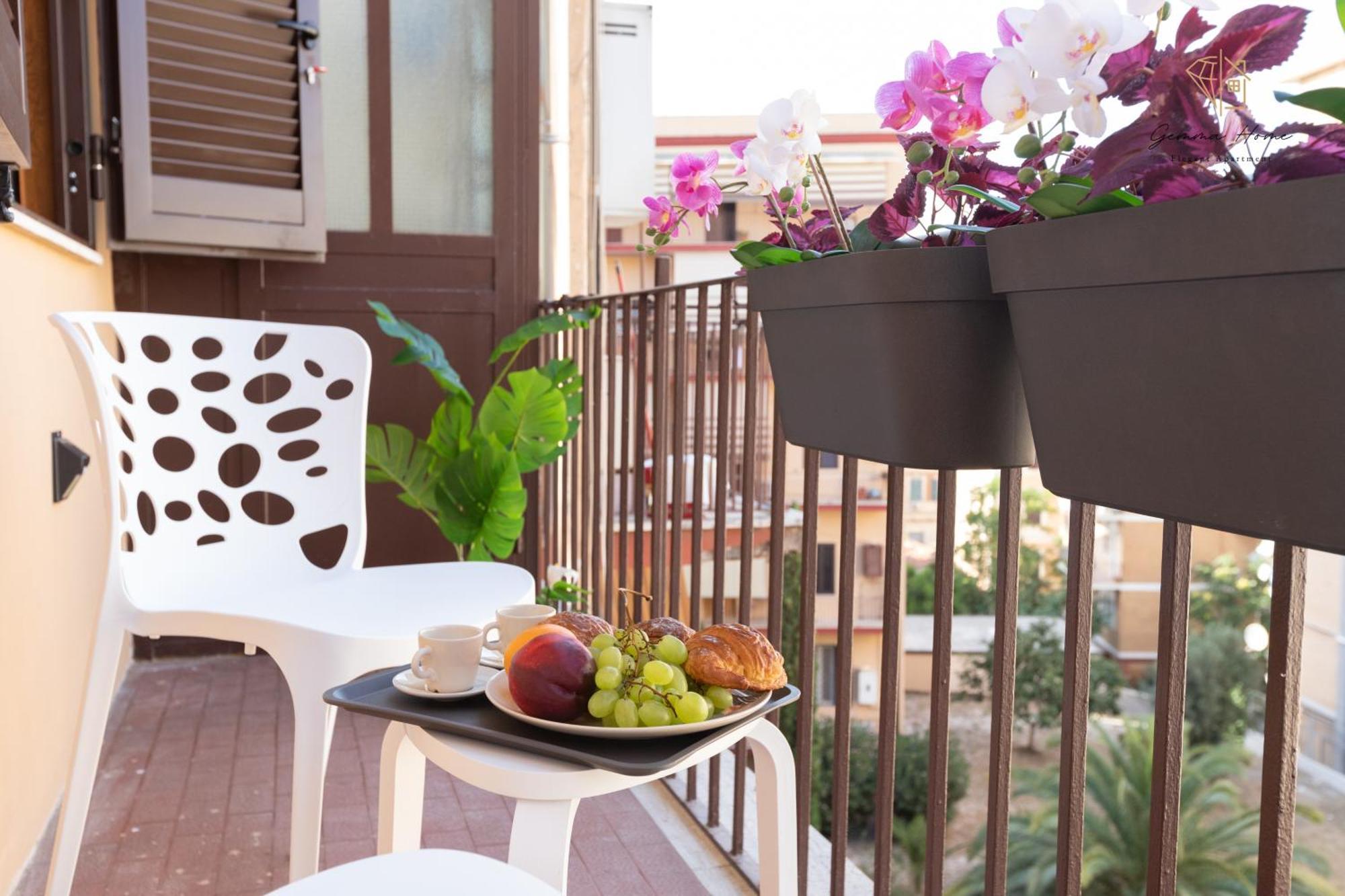 Gemma House - 100mt To Metro Station, 2 En-suite Bathrooms Apartment *